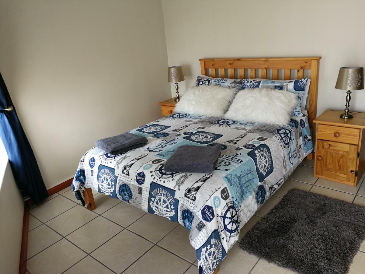 The White House Apartment Mossel Bay Exteriör bild